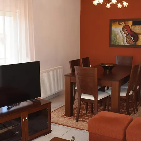 Feriehus Village House Tríkala